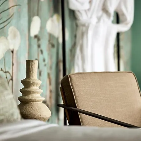 Niove Milos Plaka (Milos)