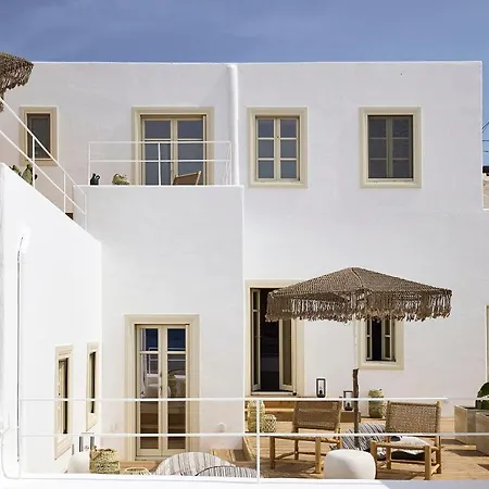 Niove Milos Plaka (Milos)