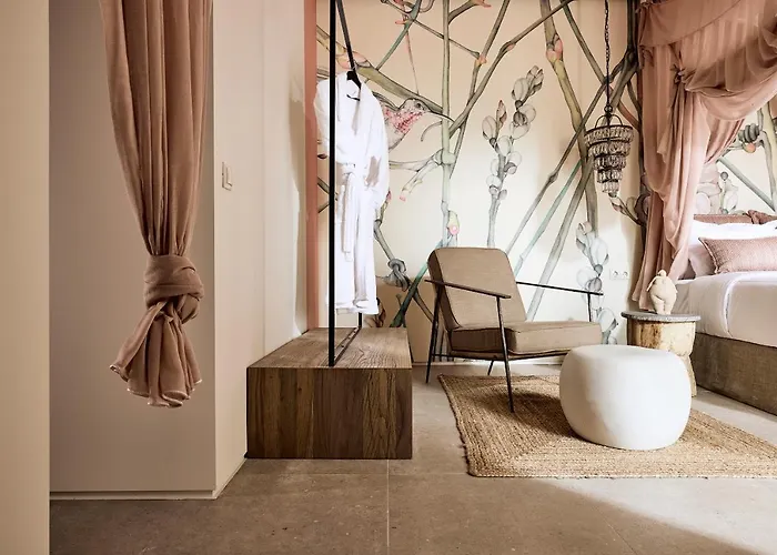 Niove Milos イン *