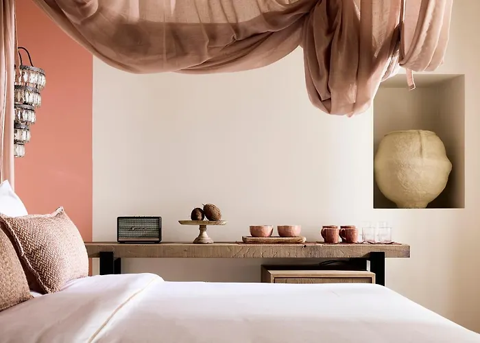 Niove Milos * Plaka (Milos)