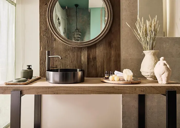 Niove Milos * Plaka (Milos)