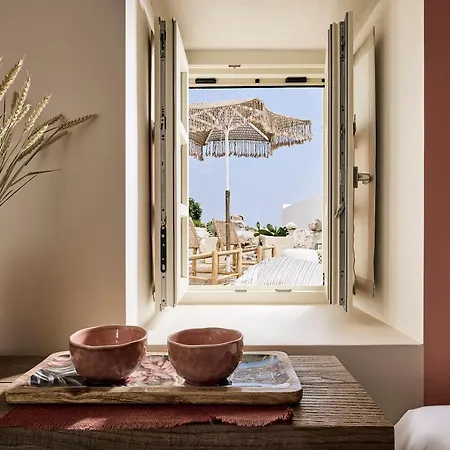 Niove Milos * Plaka (Milos)