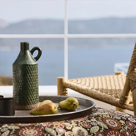 Niove Milos Inn