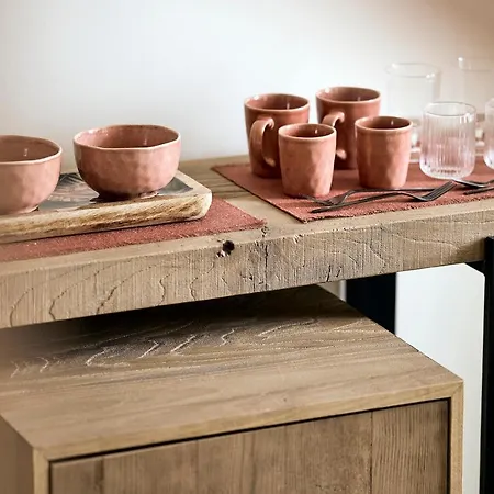 Herberg Niove Milos *