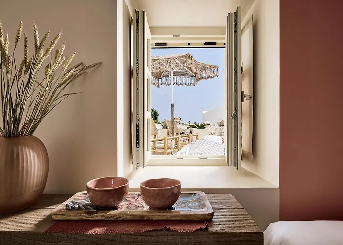 Niove Milos * Plaka (Milos)